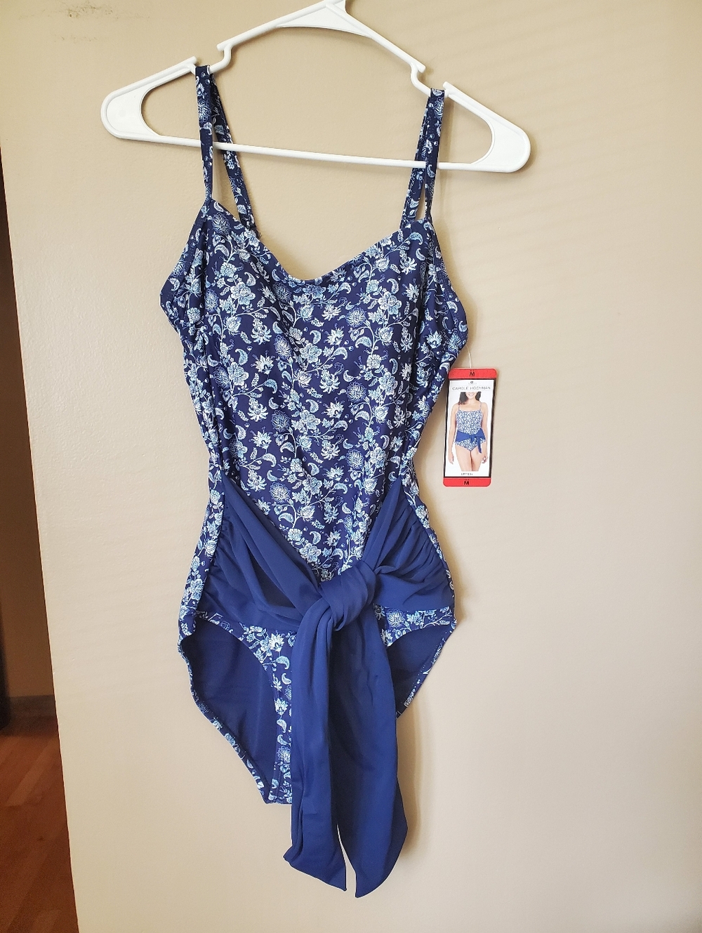 NWT Women's Tie Front One Piece Swimsuit